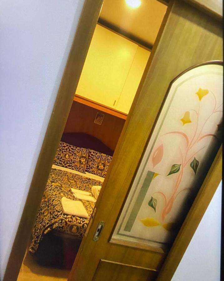 Casa Mari' Centro Storico Vicino Hotel Caracciolo Наполи Екстериор снимка